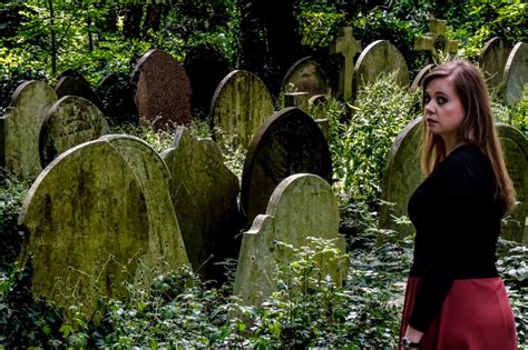 Vampire Sightings: The Highgate Cemetery Connection